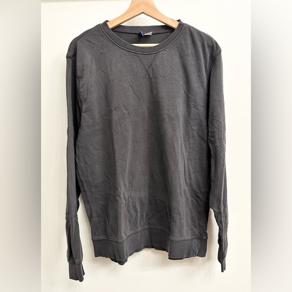 H&M divided size large long sleeve sweatshirt
